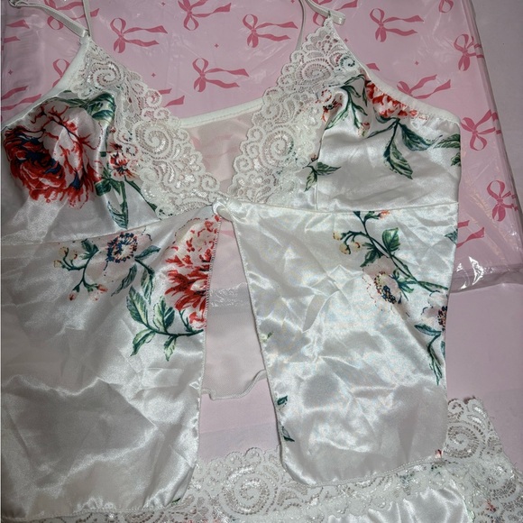 Otherwild White and Red Chemise with Lace Trim - Picture 2 of 9